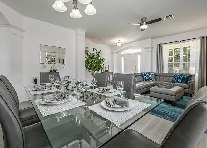 2584 - 6 Bedroom With Pool And Water Park Included