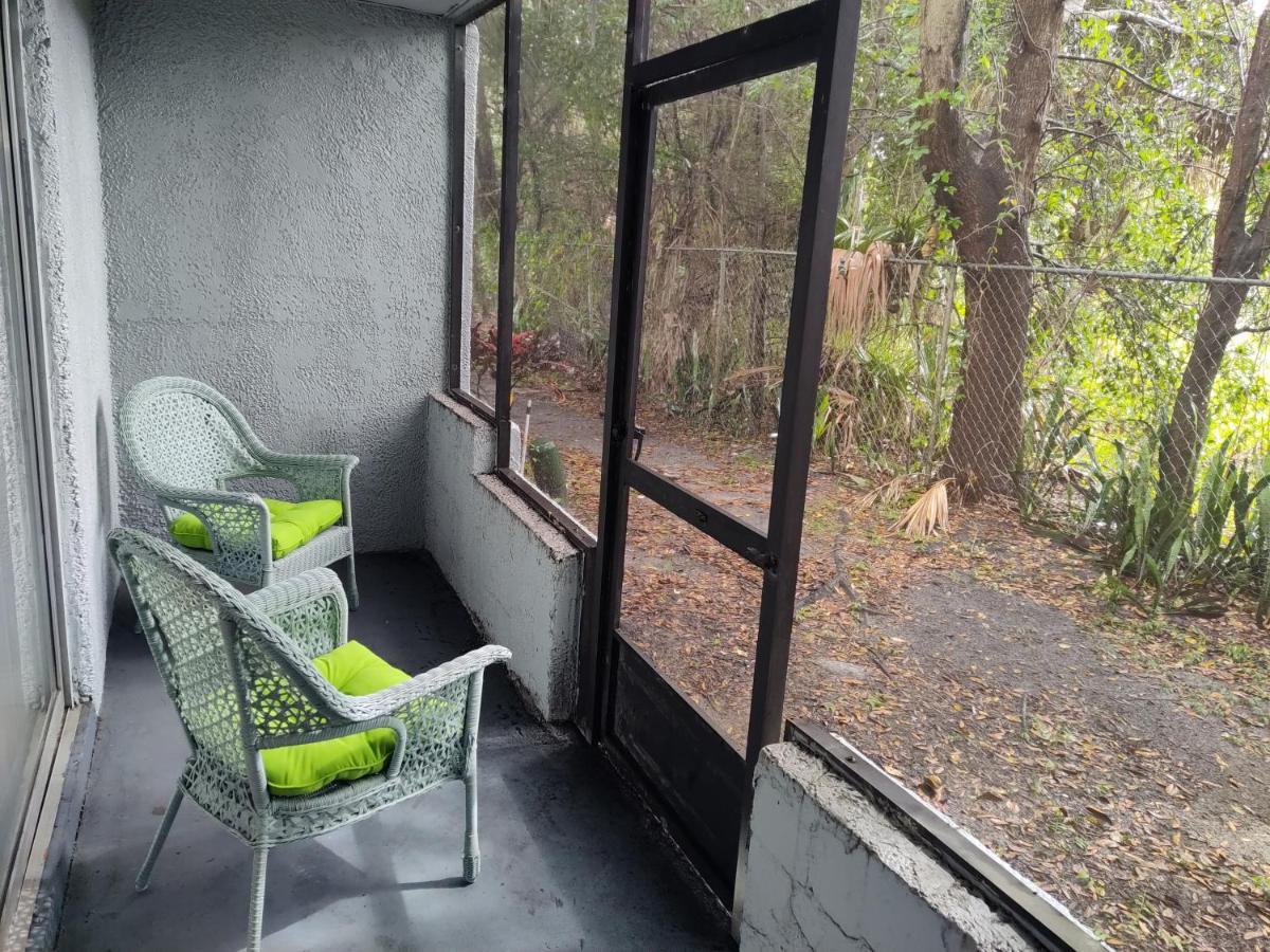 Beautiful 2-Bedroom Condo Near Universal And Other Orlando Attractions, King Bed & Wi-Fi Apartment