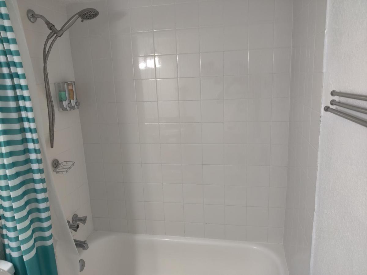 Apartment Beautiful 2-Bedroom Condo Near Universal And Other Orlando Attractions, King Bed & Wi-Fi