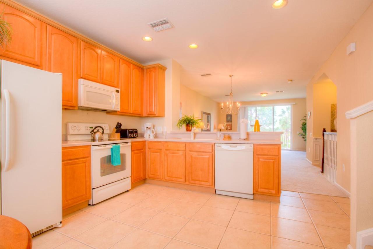 Gorgeous Townhome W Free Access Orlando