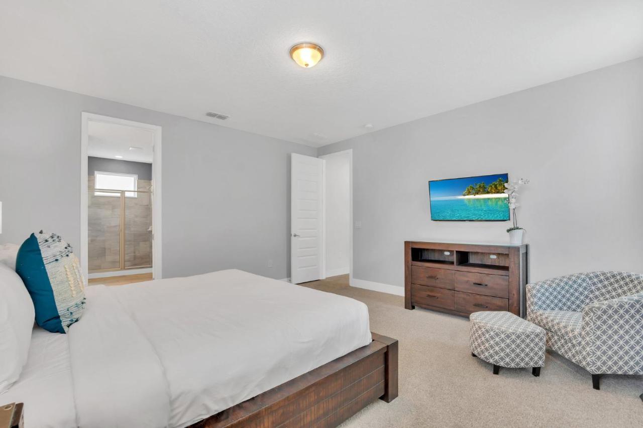 650 Lasso Drive Villa