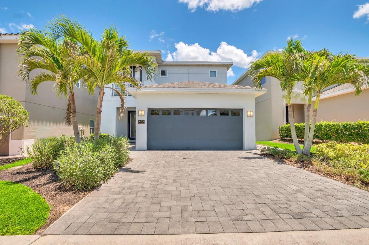 650 Lasso Drive Villa *