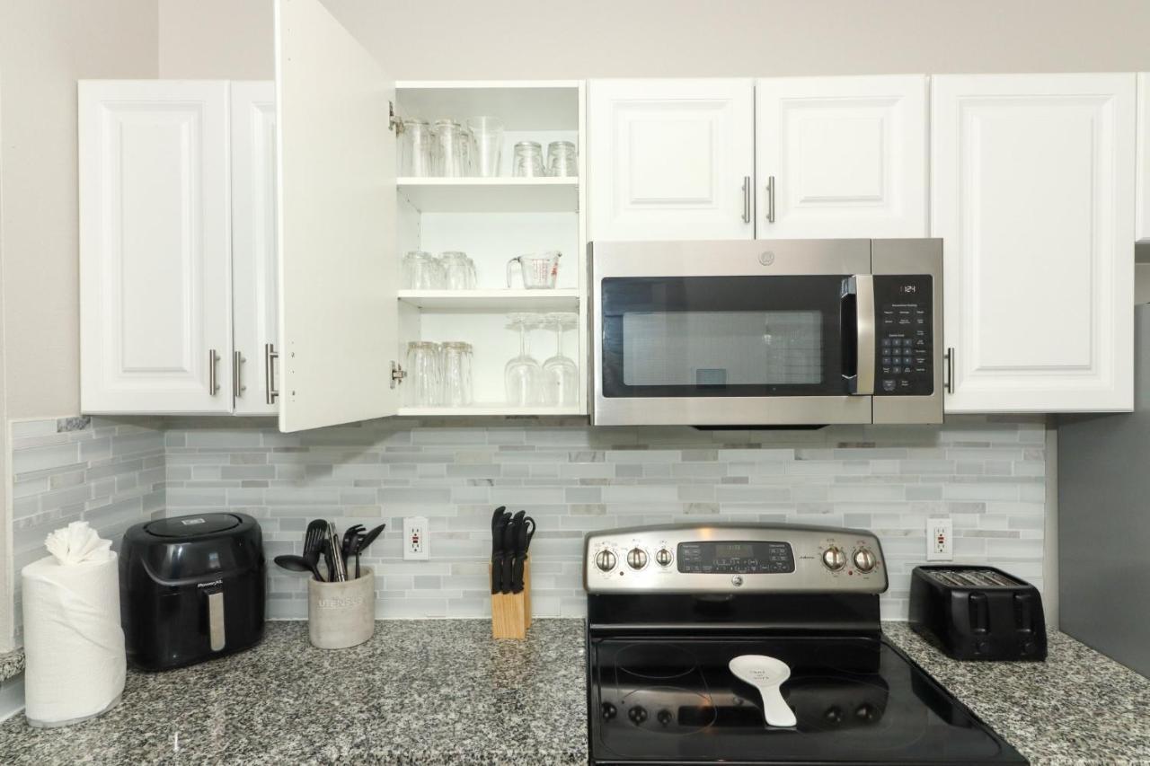 Lilys Stylish Close To Ideal For Long Stays Villa *