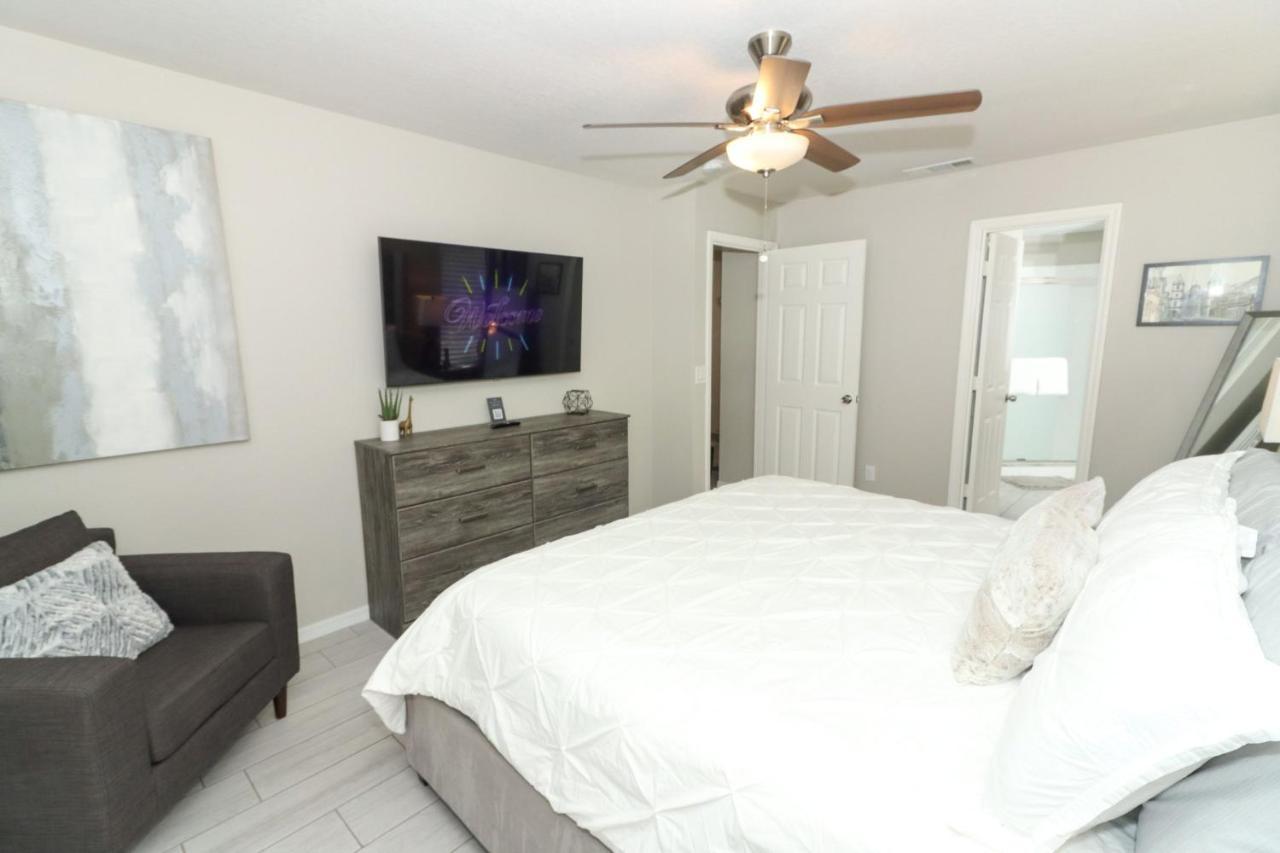 Lilys Stylish Close To Ideal For Long Stays Villa Orlando