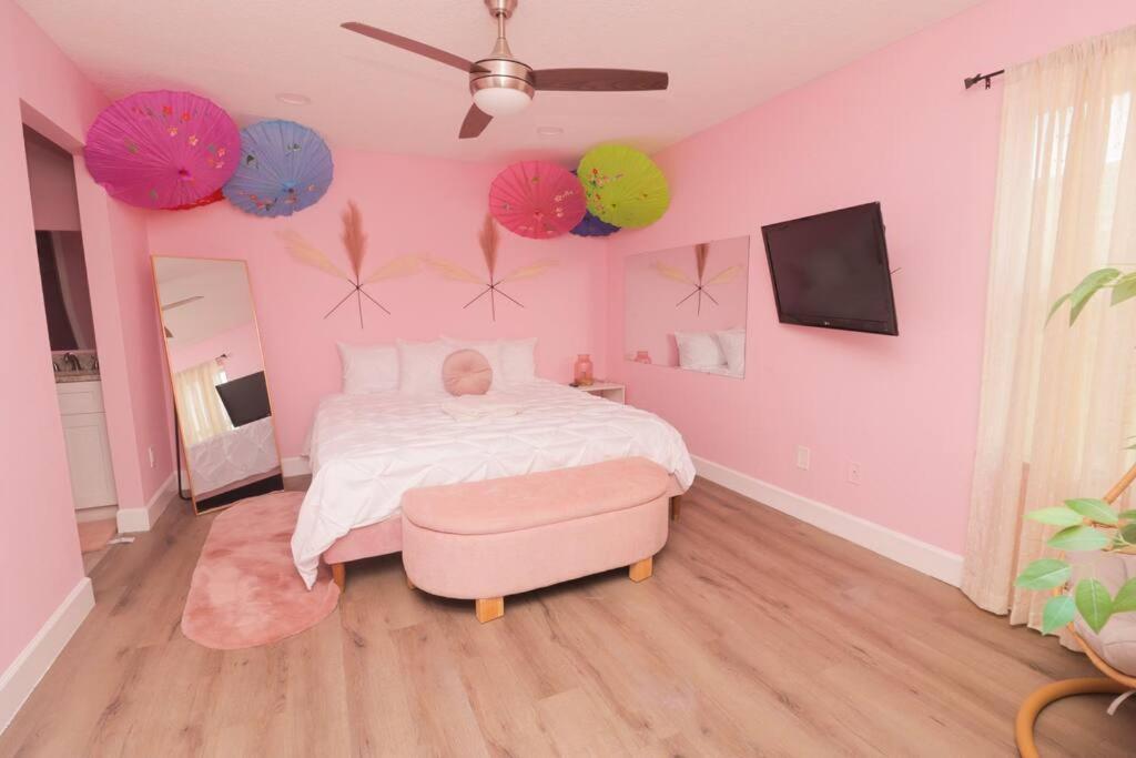The Pink House Holiday home *