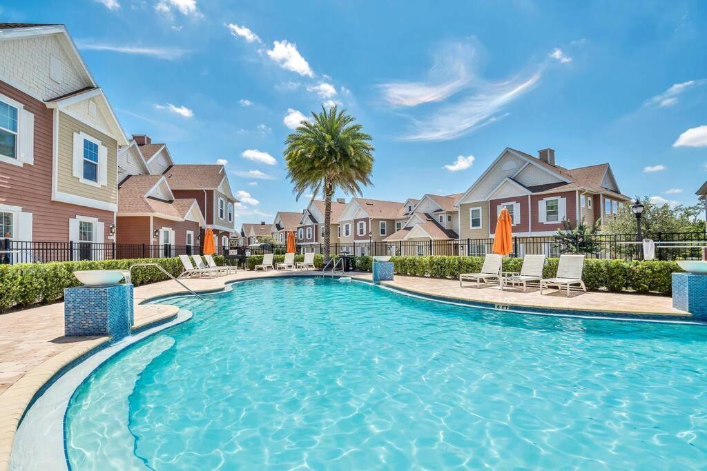Holiday home New Awesome Dream House, 5 Min To *