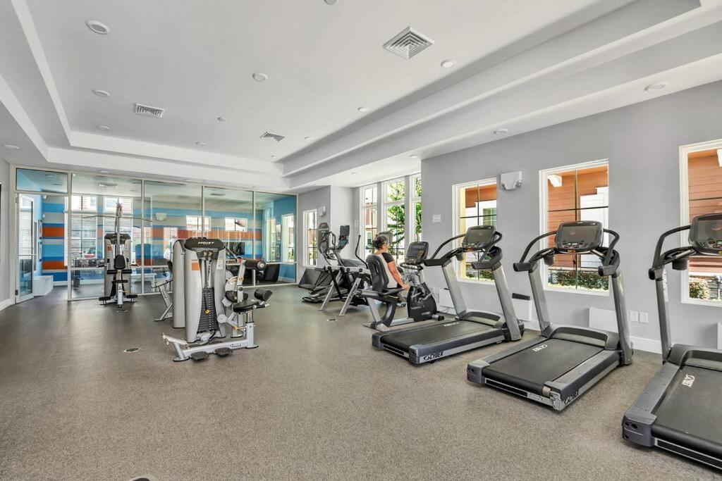New Awesome Dream House, 5 Min To Holiday home Orlando