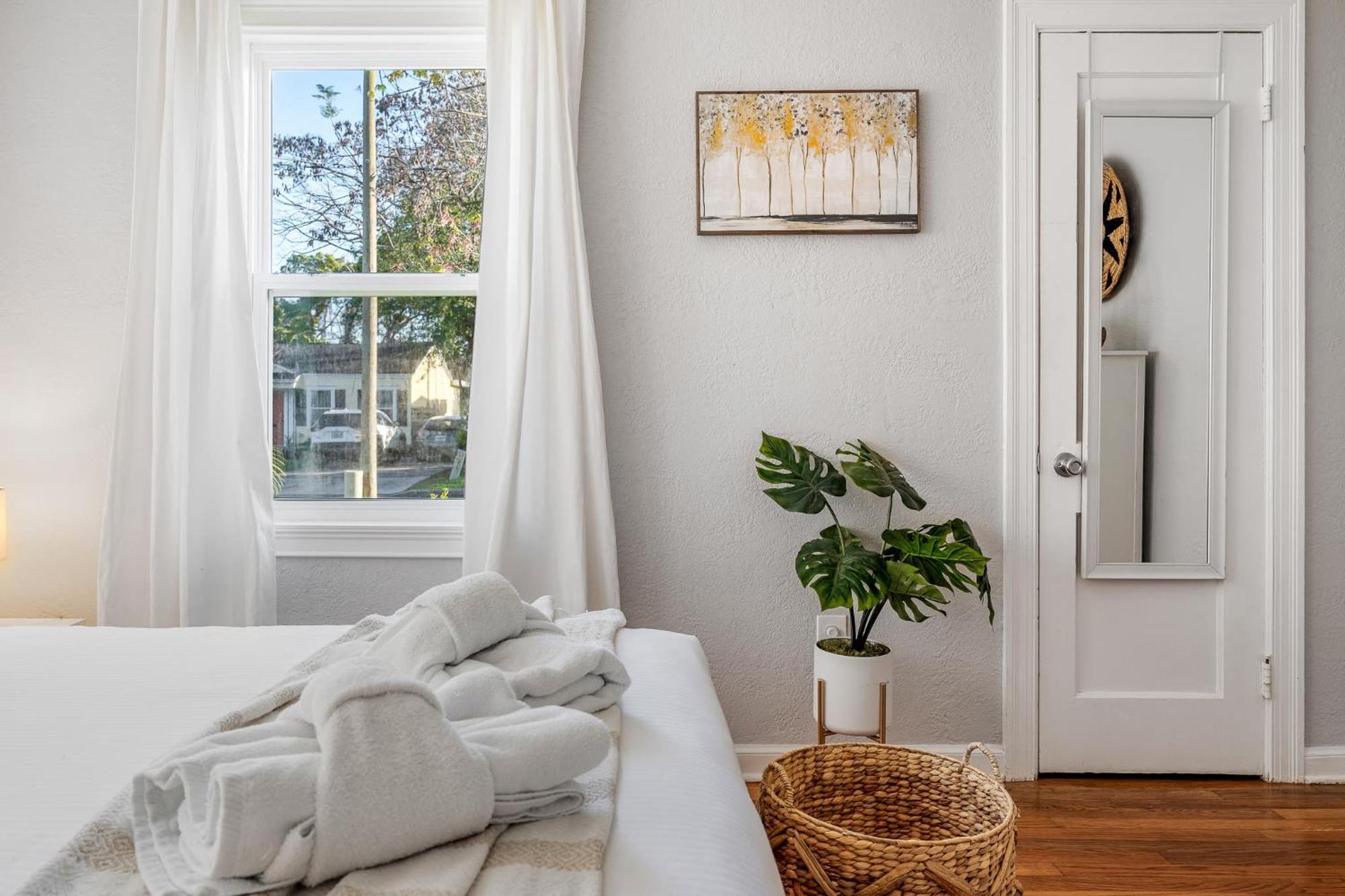 Tiny - 3 Mi To Downtown & Winter Park Holiday home Orlando