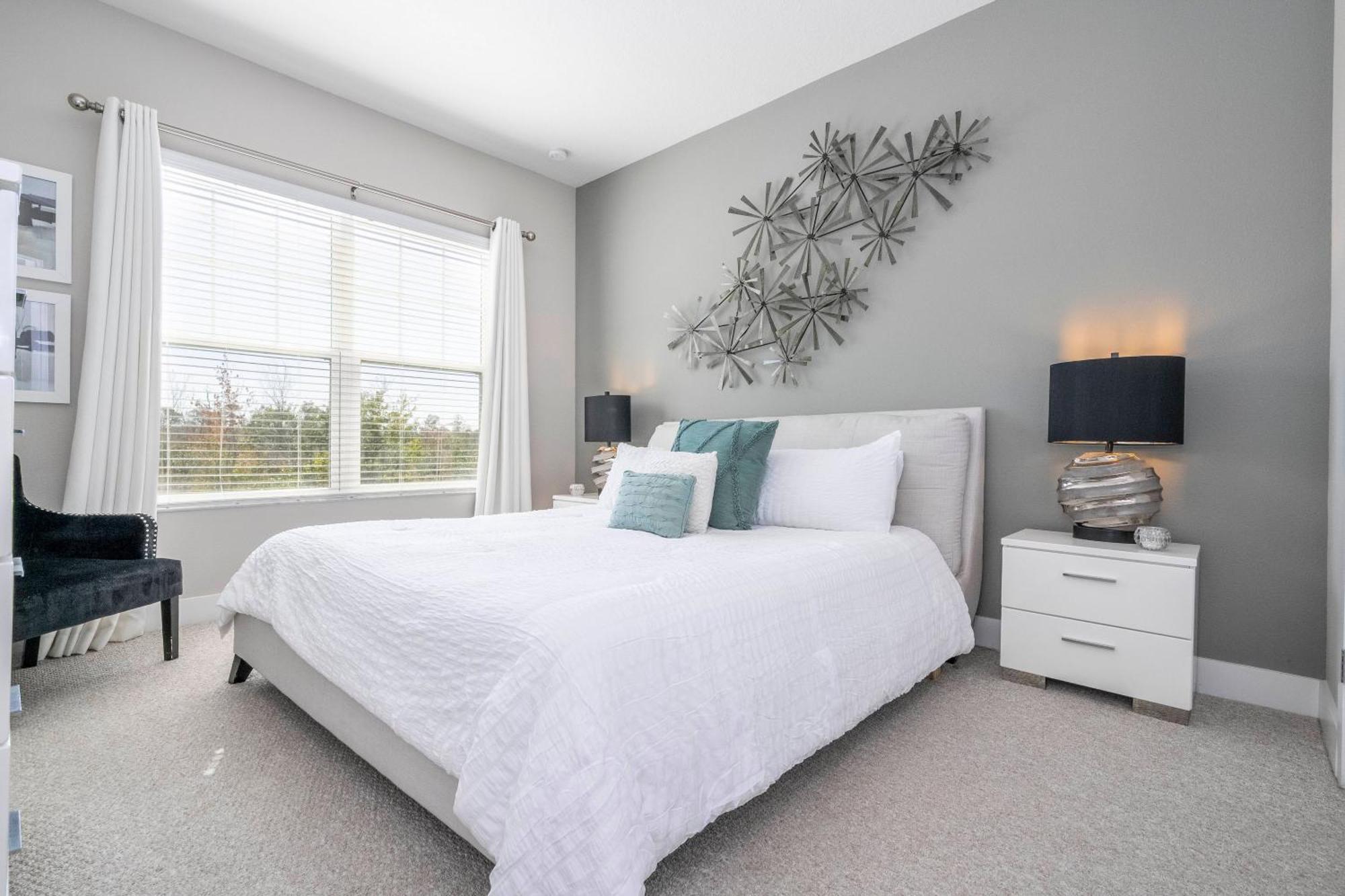 Awesome 4 5 Min To Holiday home *