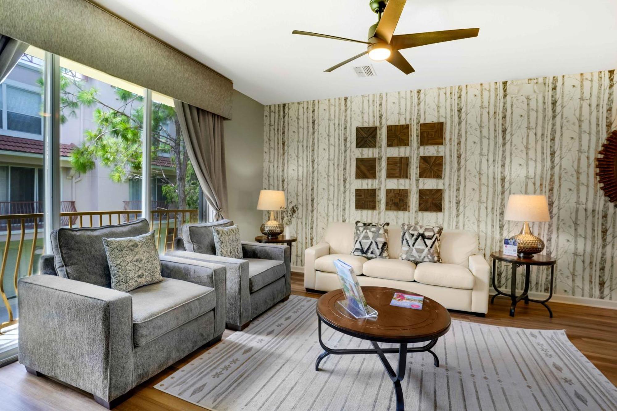 Holiday home Spacious Townhome Wpatio Garage Sleeps10