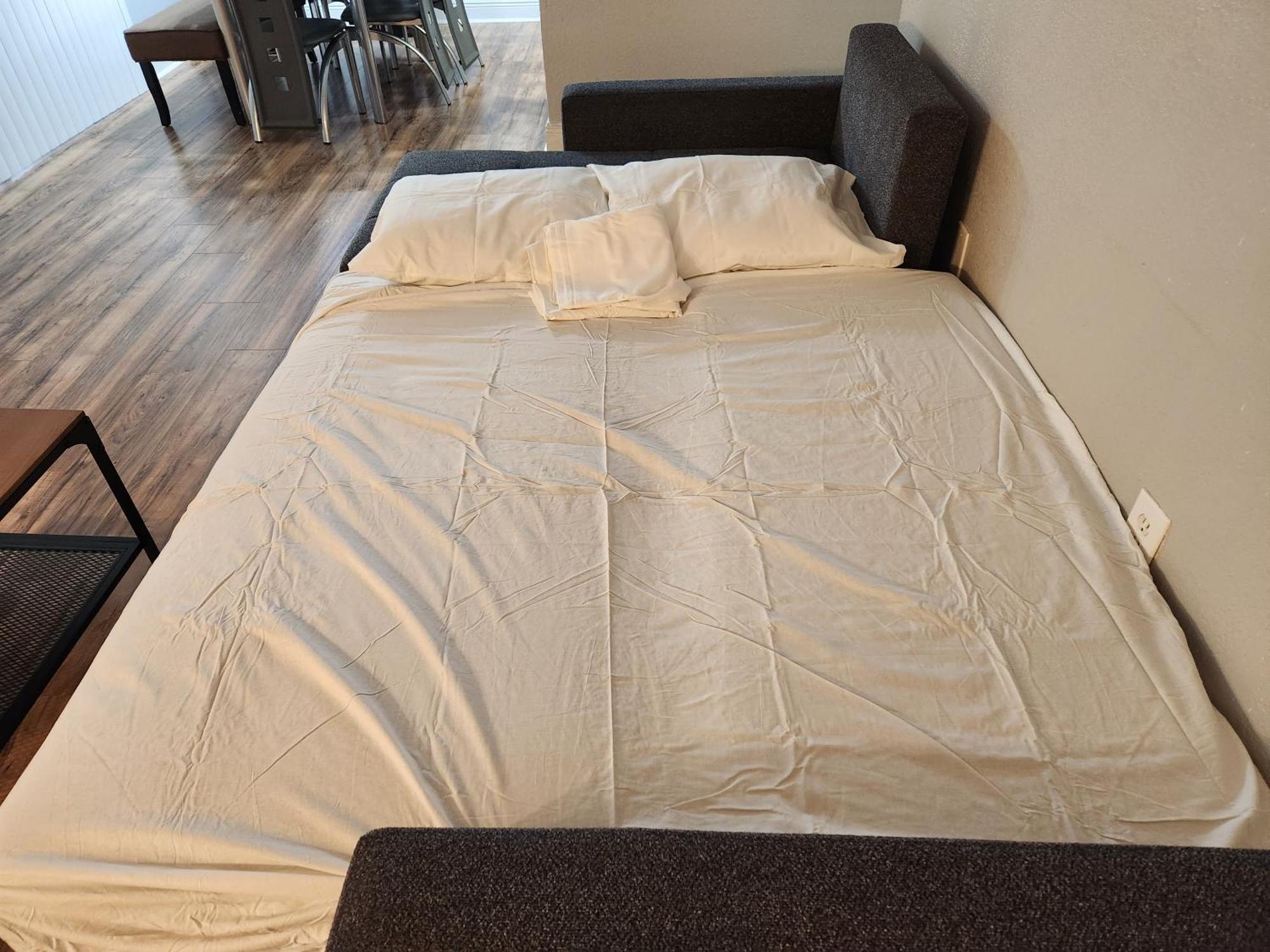 Beautiful 2-Bedroom Condo Near Universal And Other Orlando Attractions, King Bed & Wi-Fi Apartment Orlando