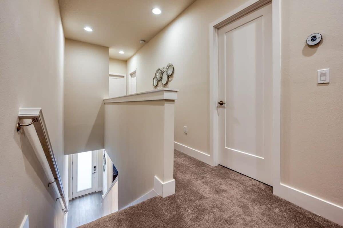 Spacious New Modern Retreat Orlando