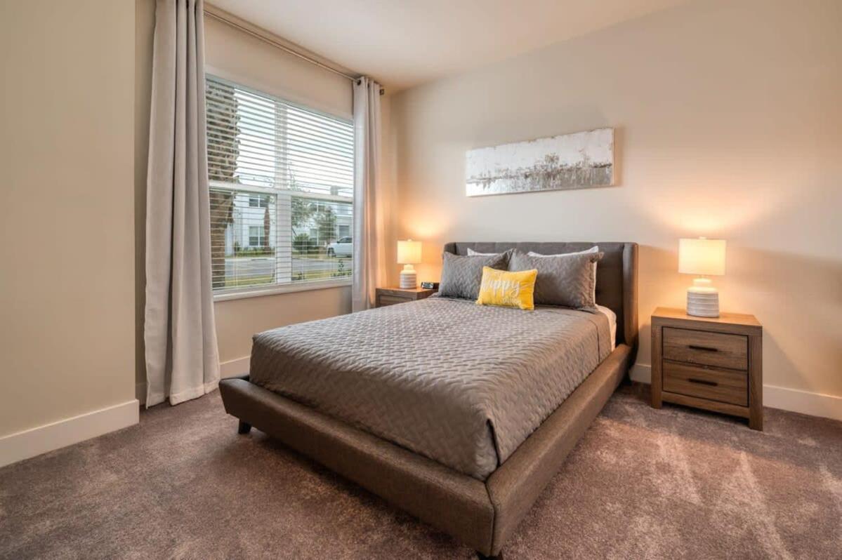 Spacious New Modern Retreat Holiday home *