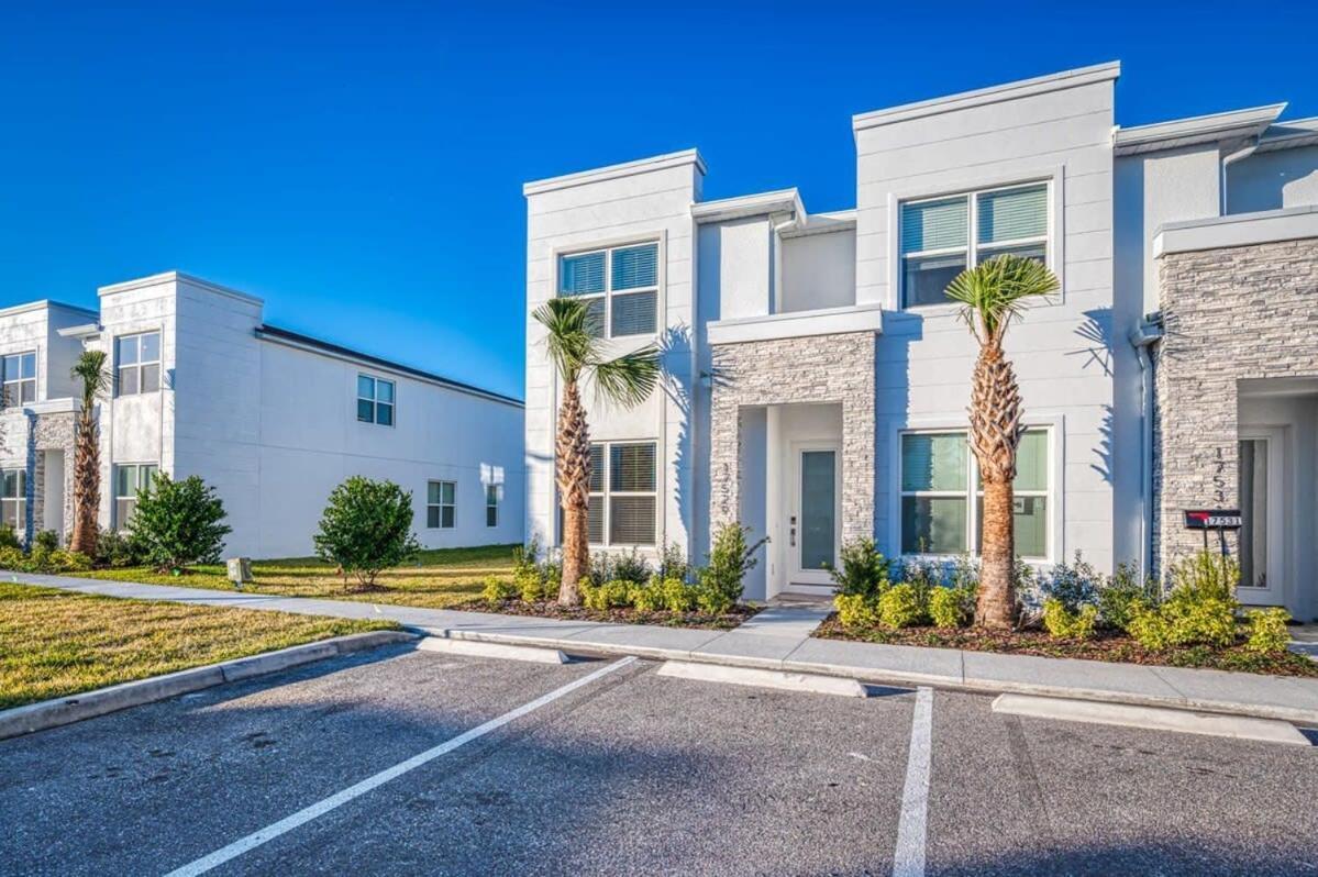 Spacious New Modern Retreat * Orlando