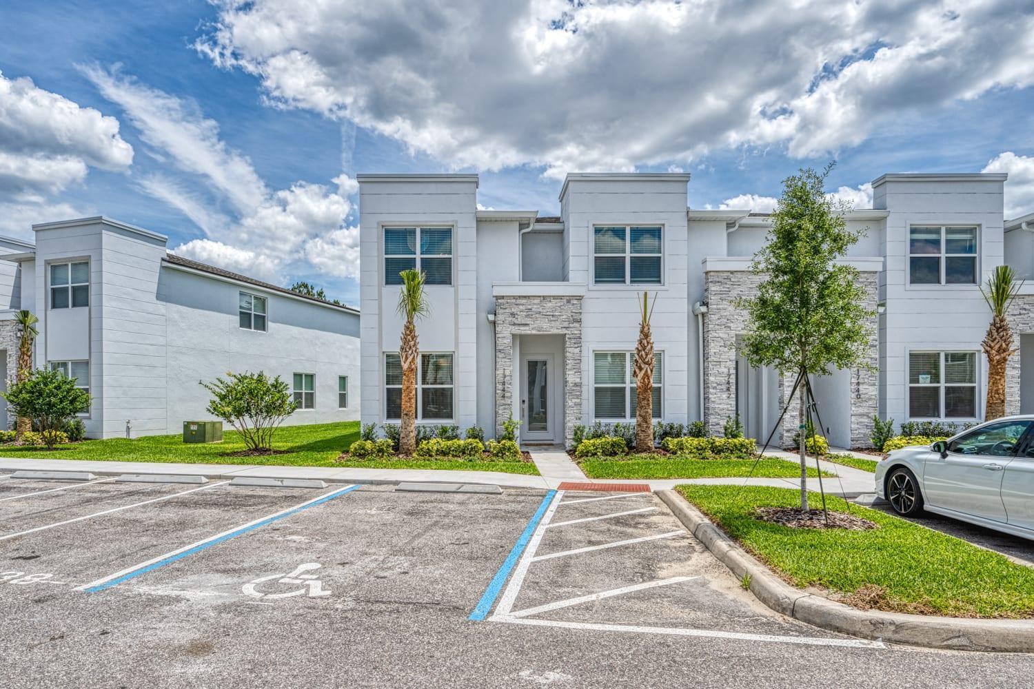 Elegant With Private Pool Near Disney