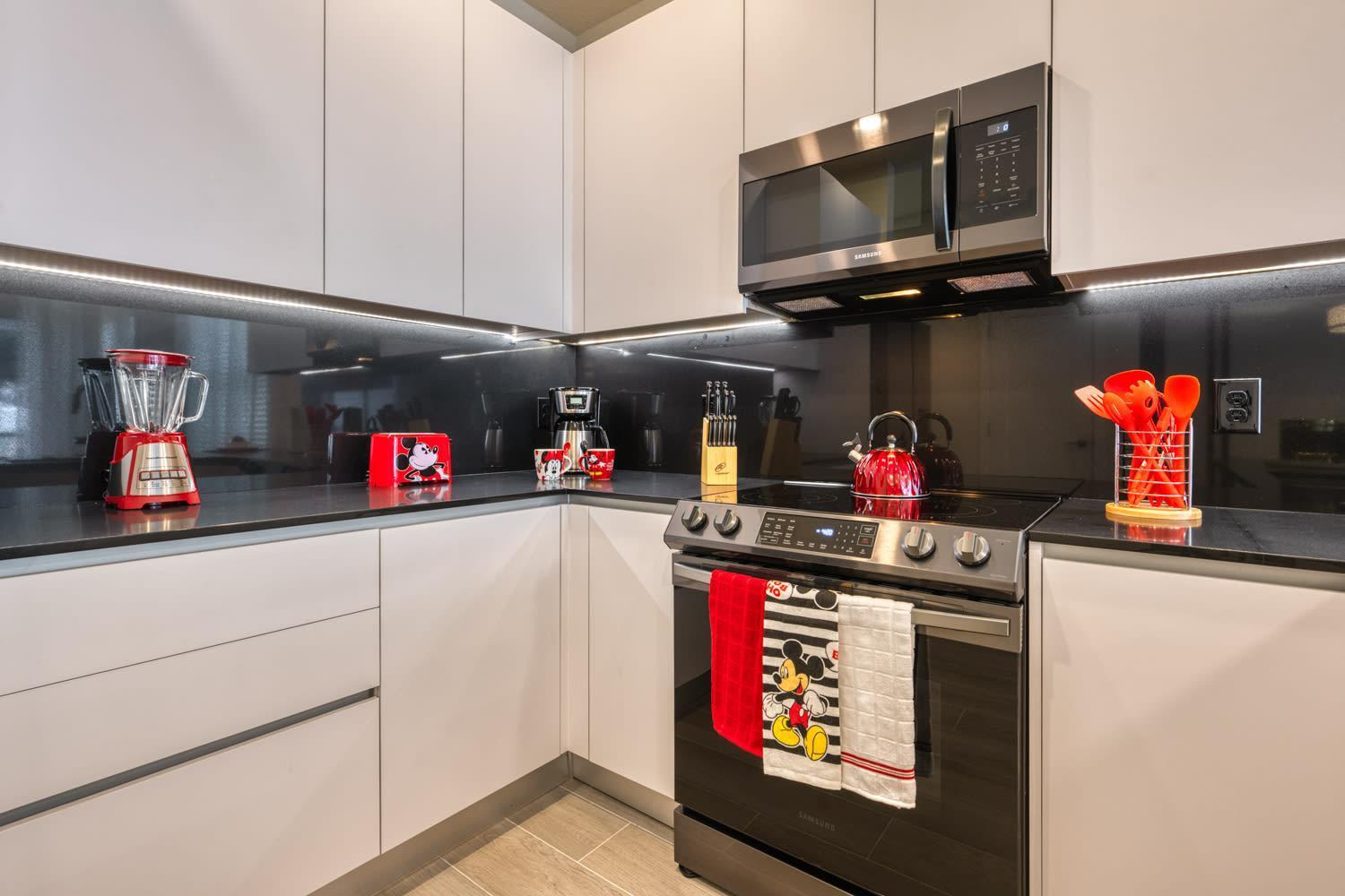 Elegant With Private Pool Near Disney *