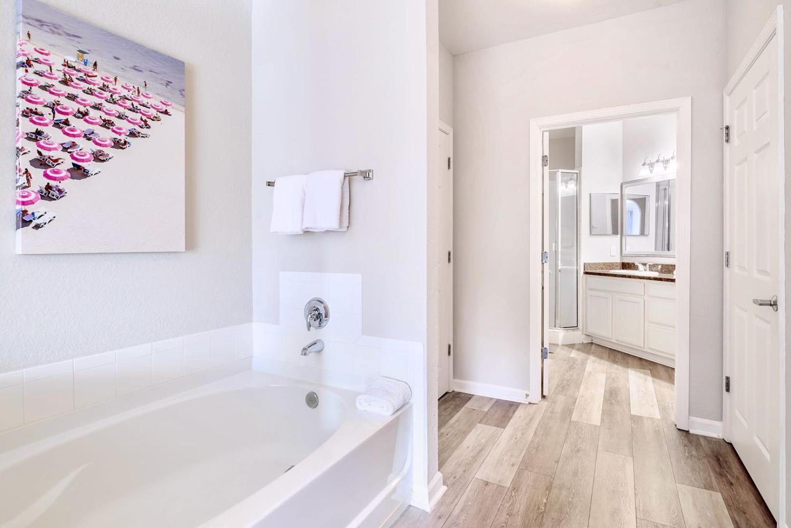 Apartment 3br With Hot Tub And Pool - Near *