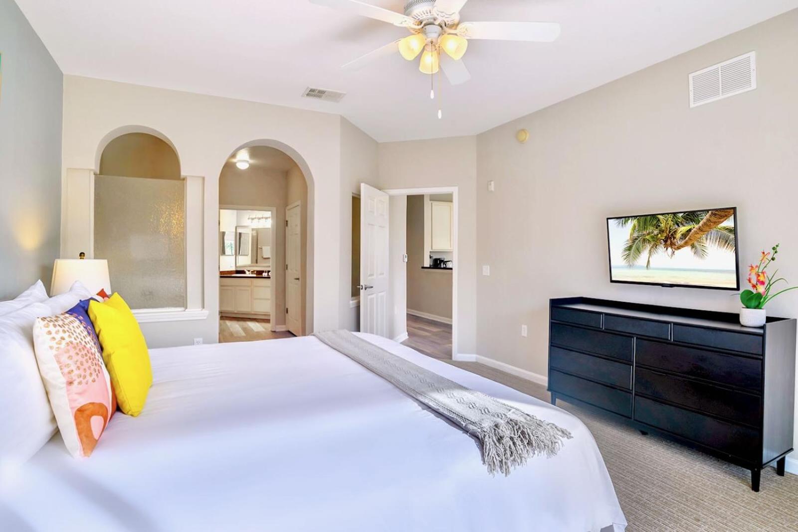 3br With Hot Tub And Pool - Near *