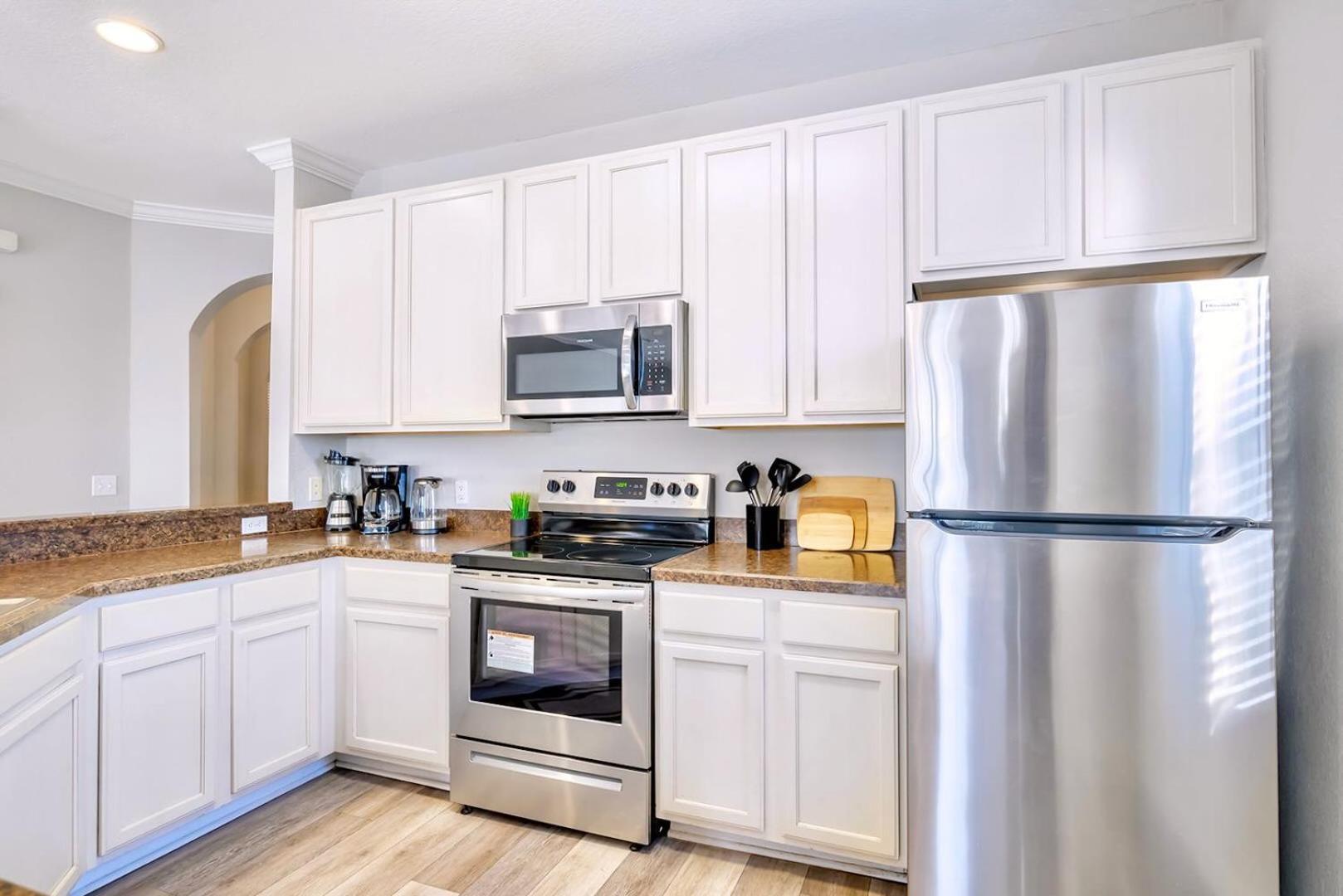 3br With Hot Tub And Pool - Near Apartment *