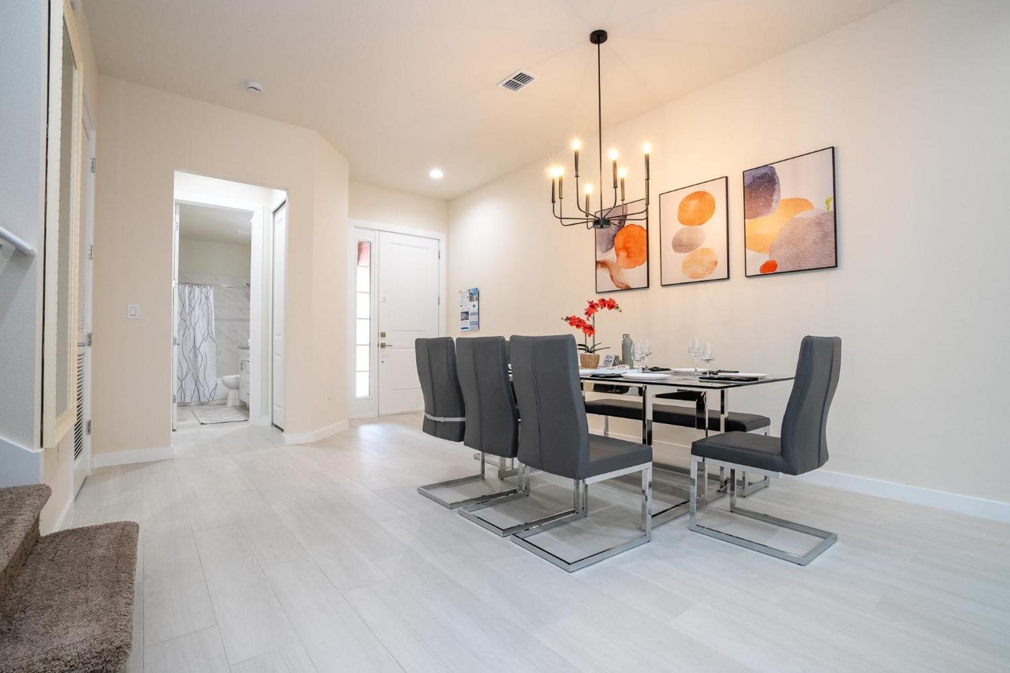 Upstay - Mickey Mouse House W Access Orlando