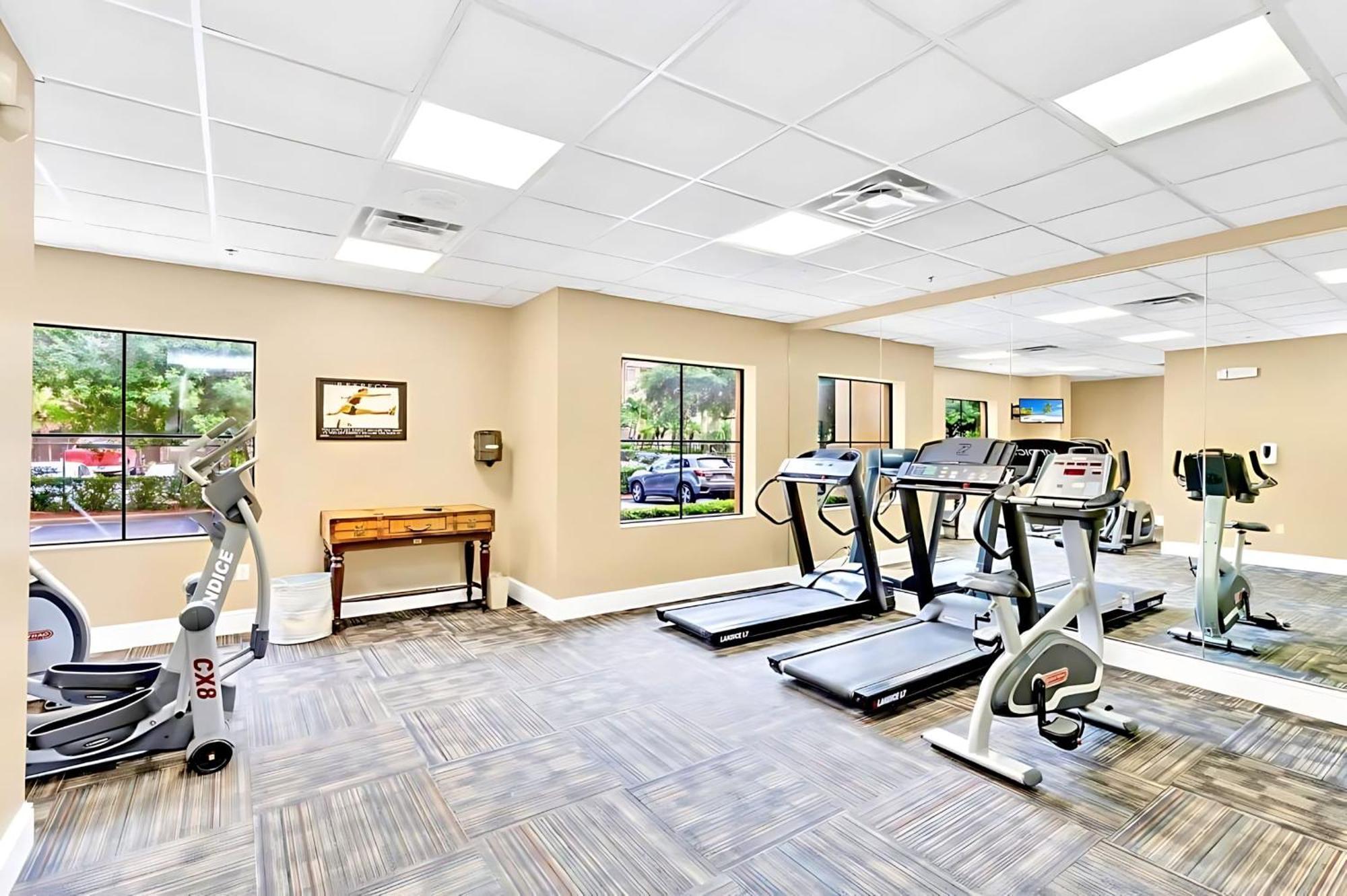 Apartment 1br Near W Pool Hot Tub Arcade Orlando