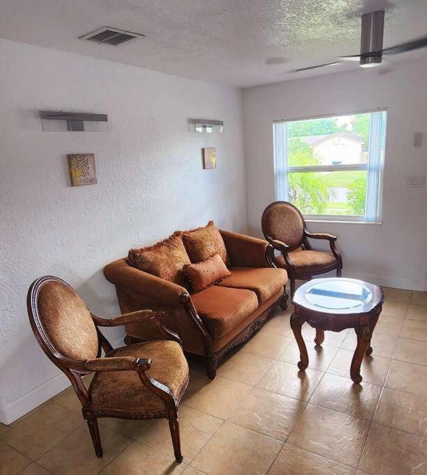 Ava Lea's Falls Villa Orlando