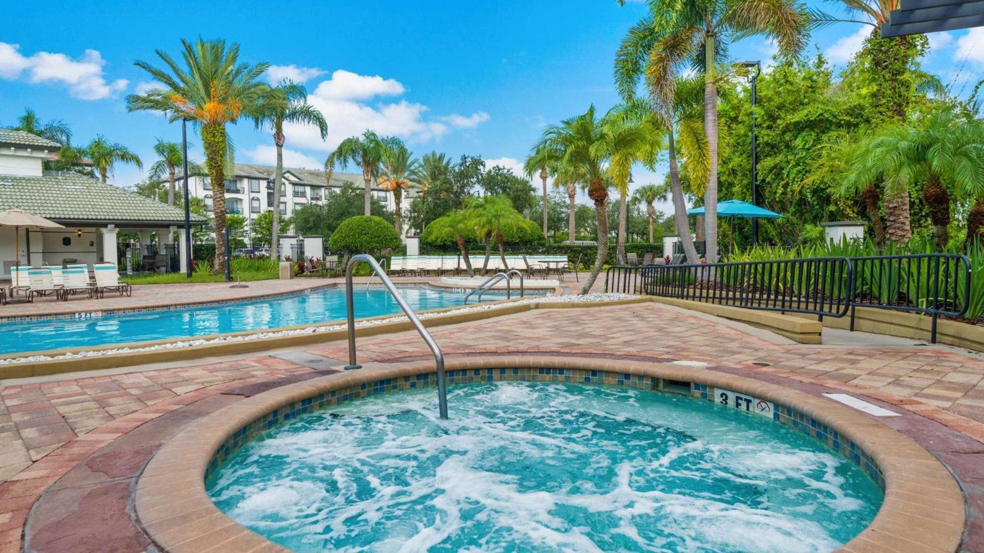 Vista Cay Luxury Rhapsody Near Theme Parks And Walk To The Convention Center. *