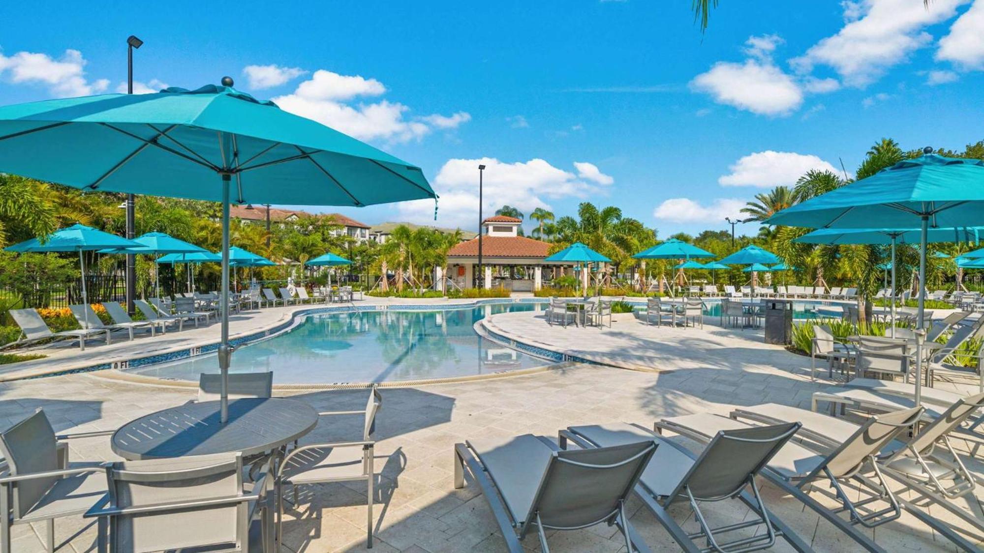 Vista Cay Luxury Rhapsody Near Theme Parks And Walk To The Convention Center. Orlando