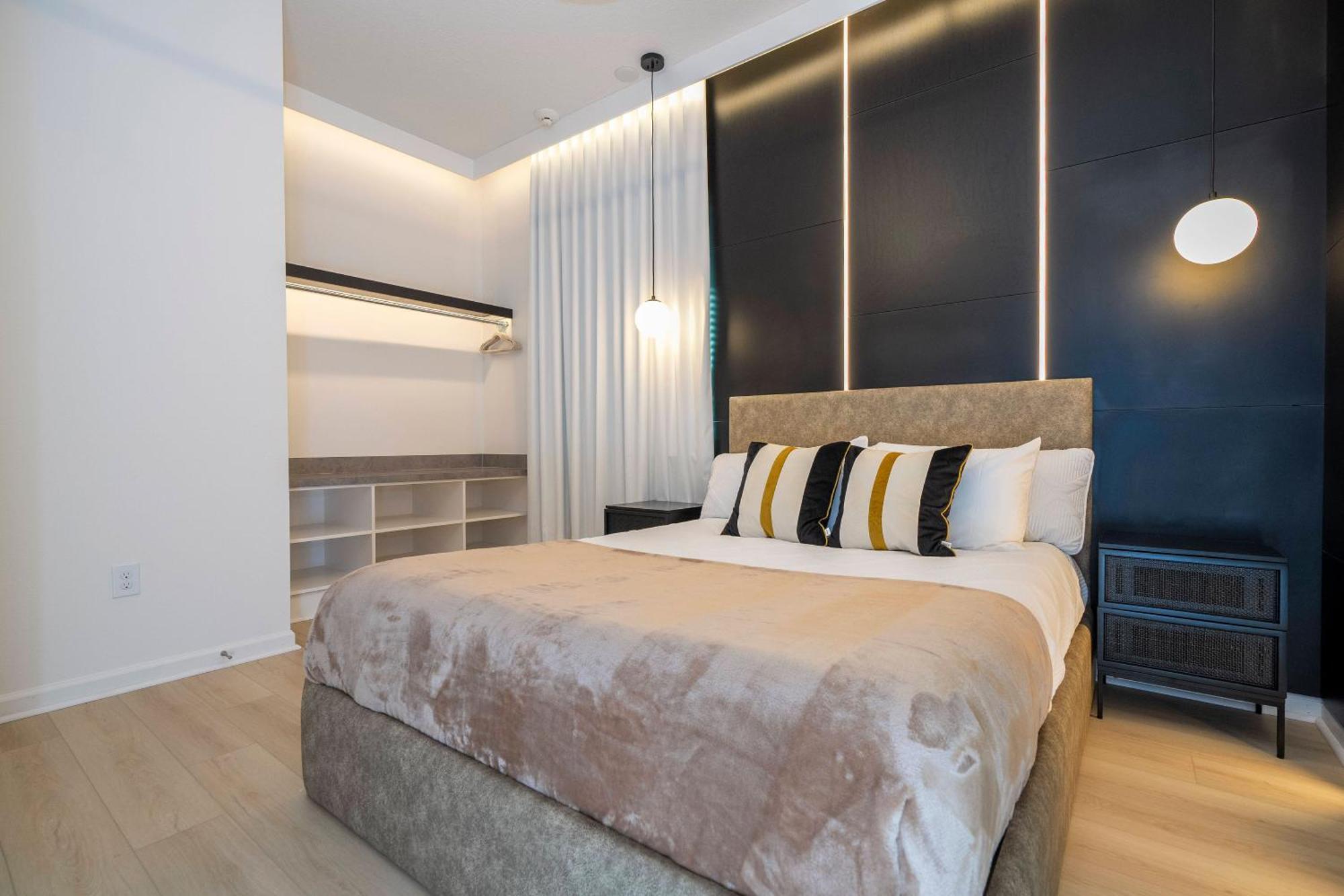 Brand New 12-bedroom Amazing House 5869 *