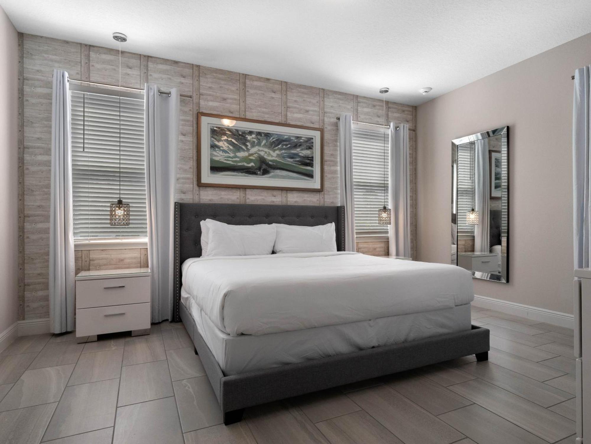 - Encore 1590 Villa Orlando