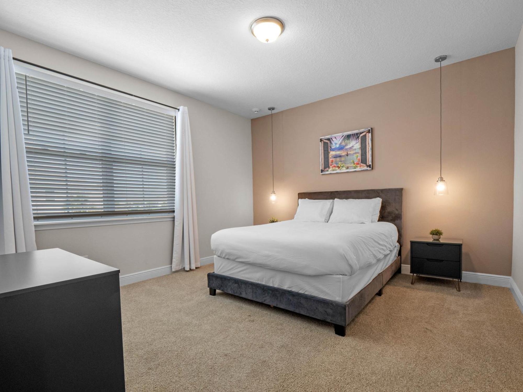 - Encore 1590 Orlando