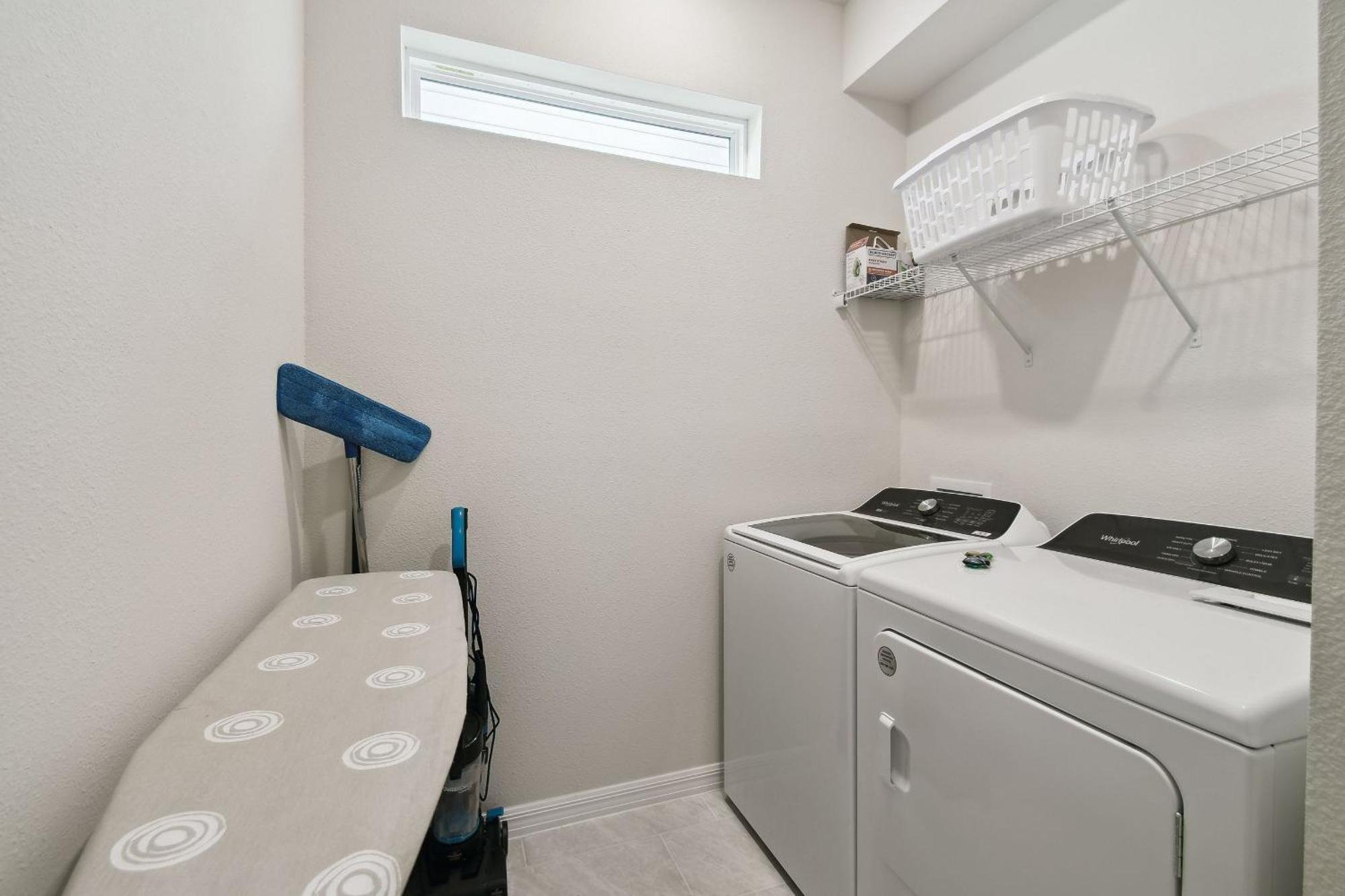 5 Bd En-suites, Game Room, Heated Pool, Sleeps 14 Orlando