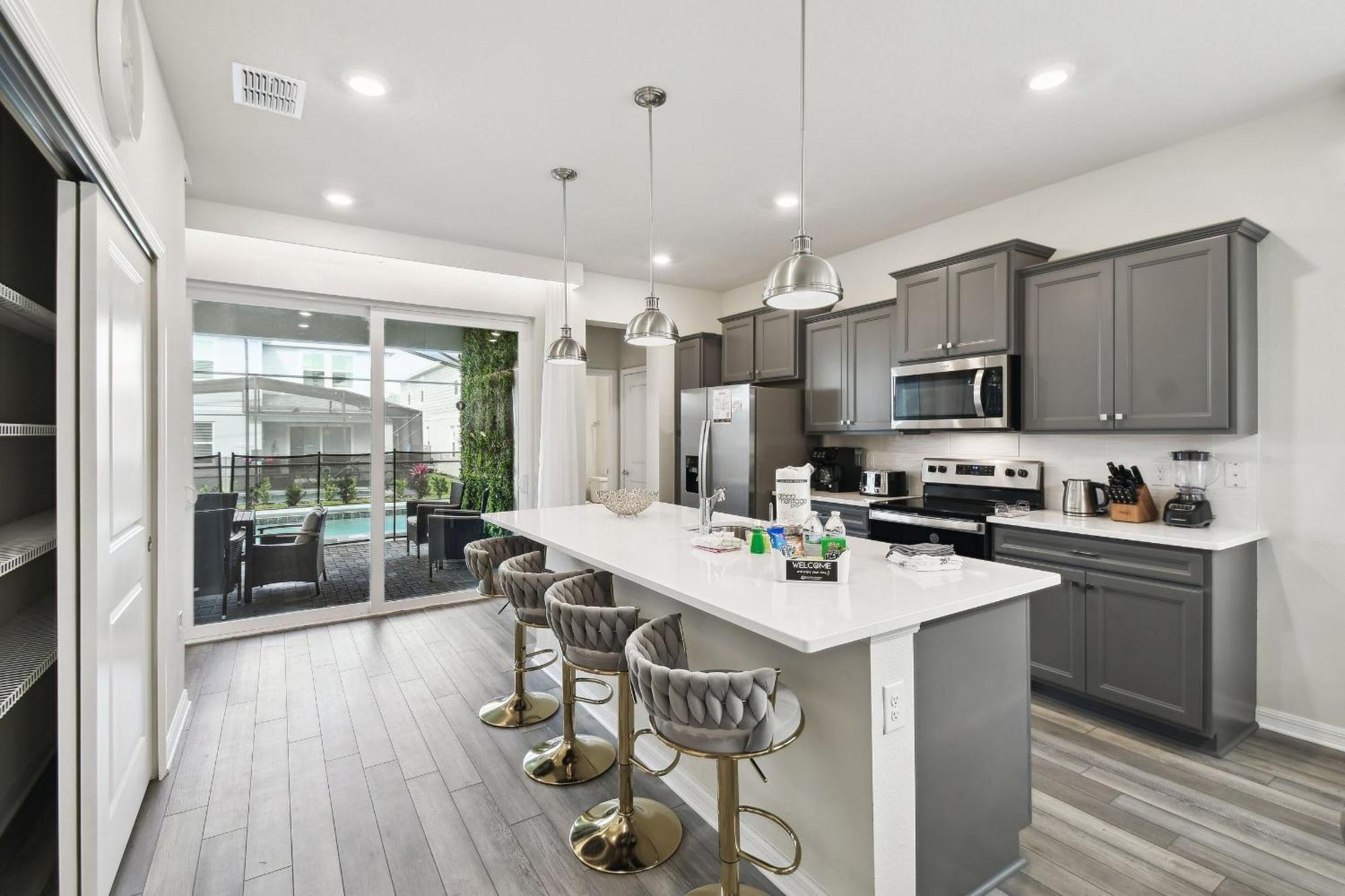 5 Bd En-suites, Game Room, Heated Pool, Sleeps 14 * Orlando
