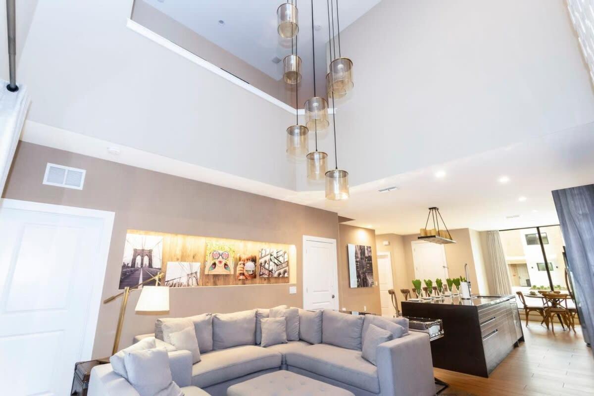 Stunning 4 Bd Close To @ Magic Village 7537 Holiday home