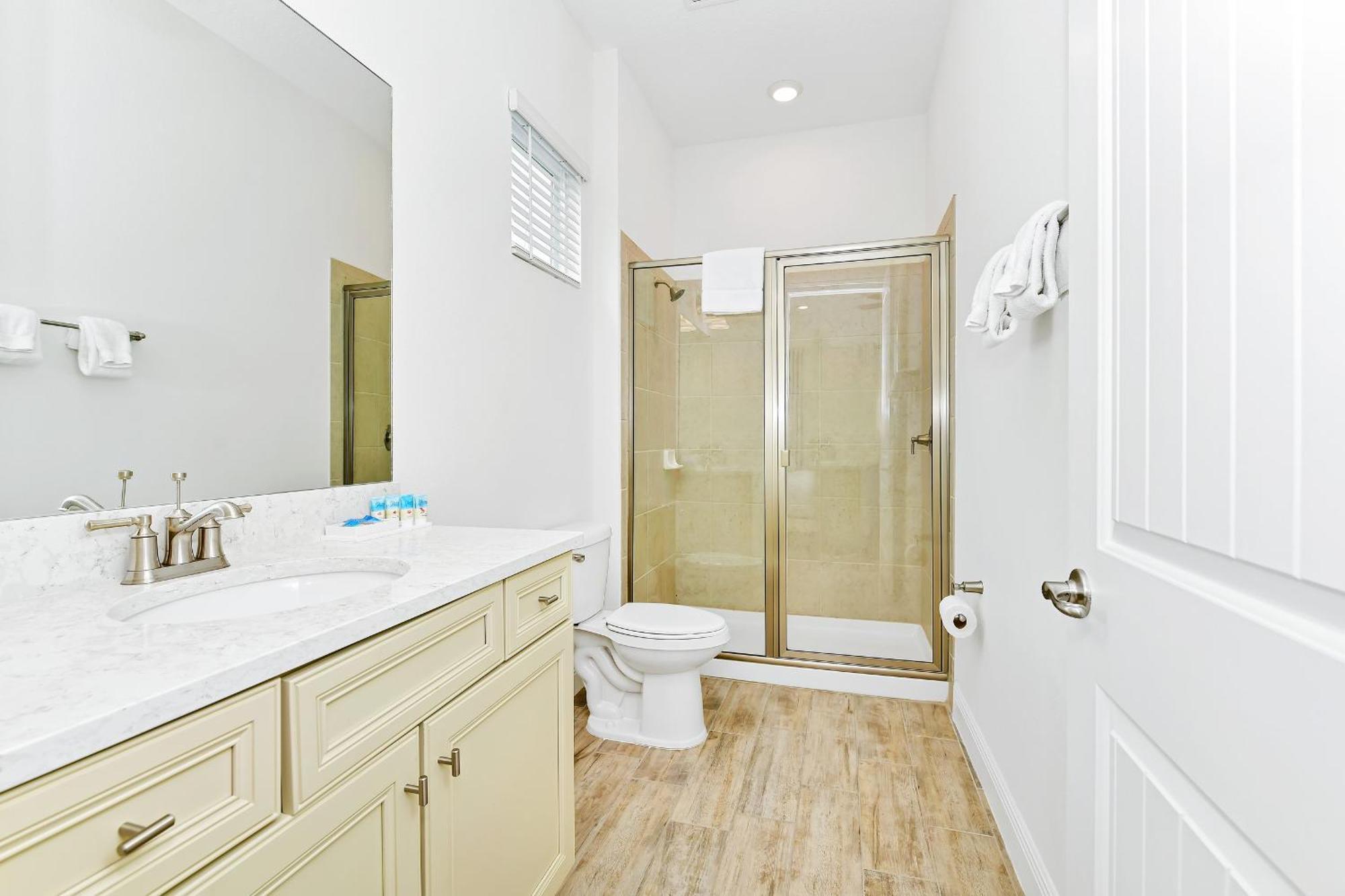 Blue Haven Near With Margaritaville Island H20 Waterpark Access - 7996ls Holiday home Orlando