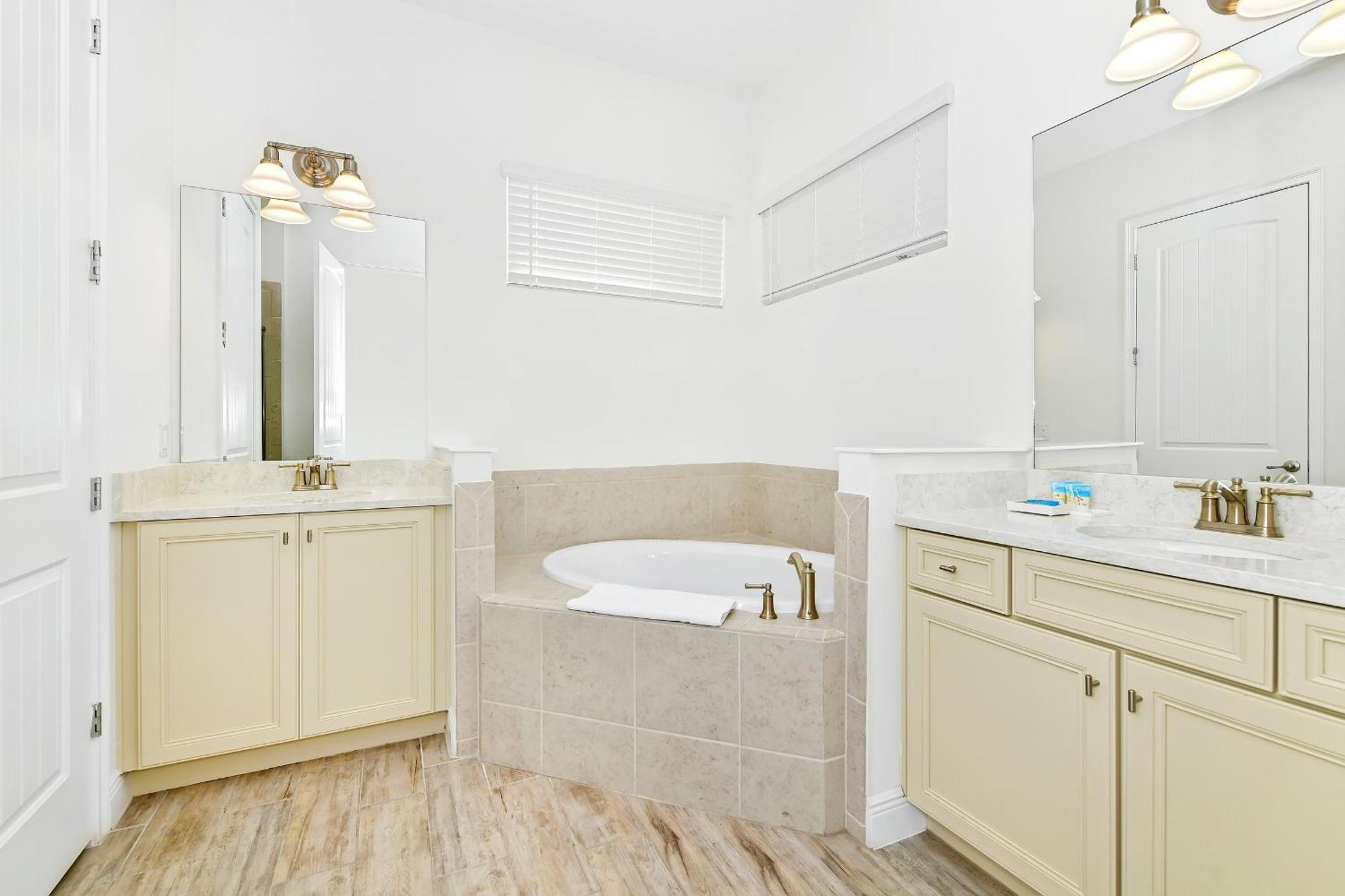 Holiday home Blue Haven Near With Margaritaville Island H20 Waterpark Access - 7996ls Orlando
