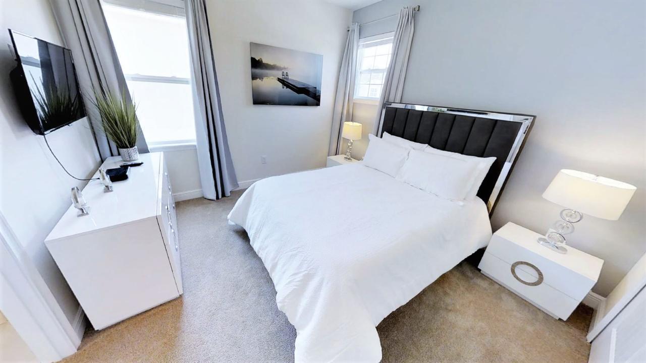 6 Bedroom Vacation With Pool Orlando