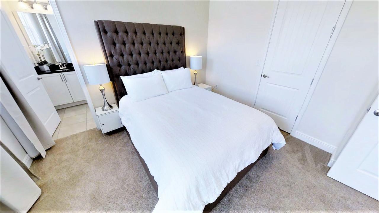 6 Bedroom Vacation With Pool Holiday home Orlando