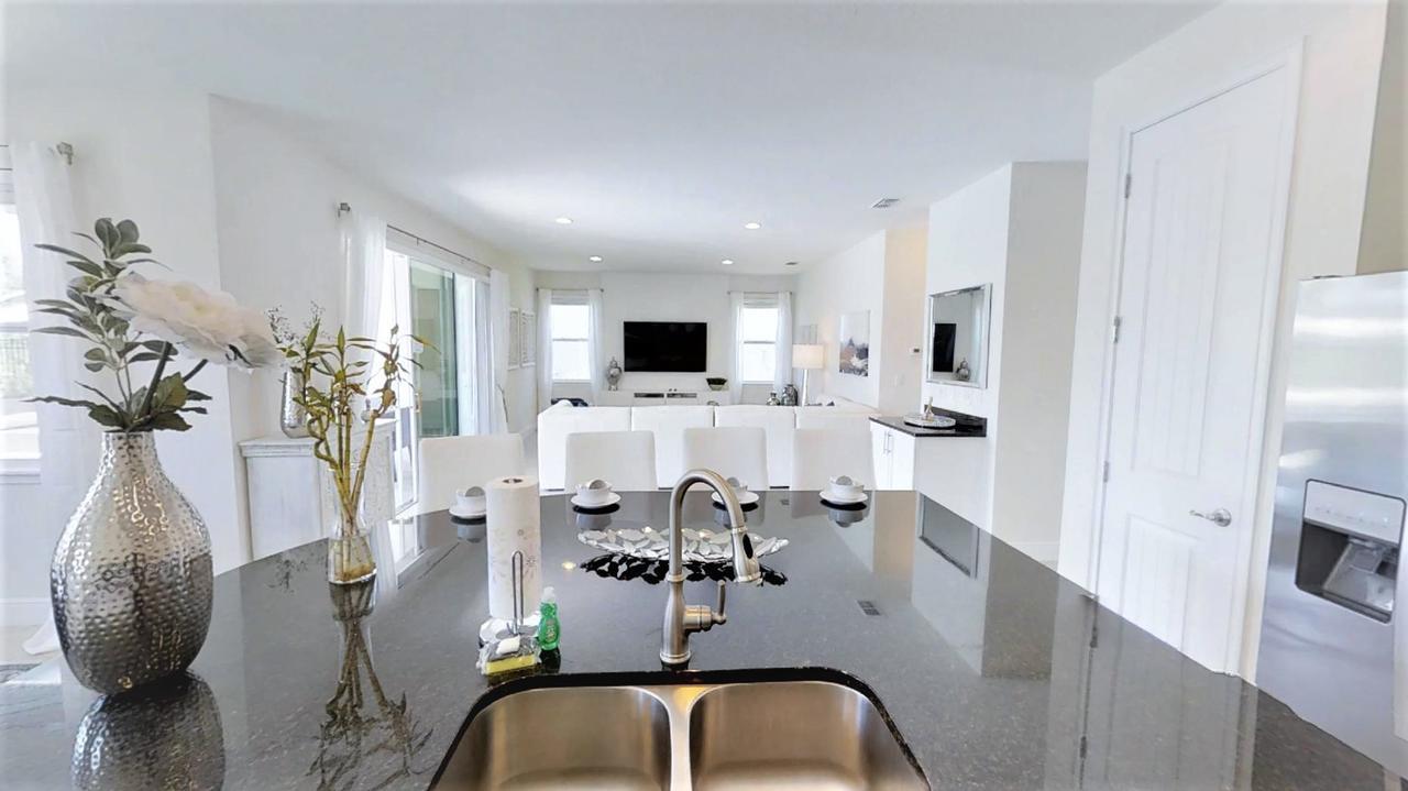 Holiday home 6 Bedroom Vacation With Pool Orlando