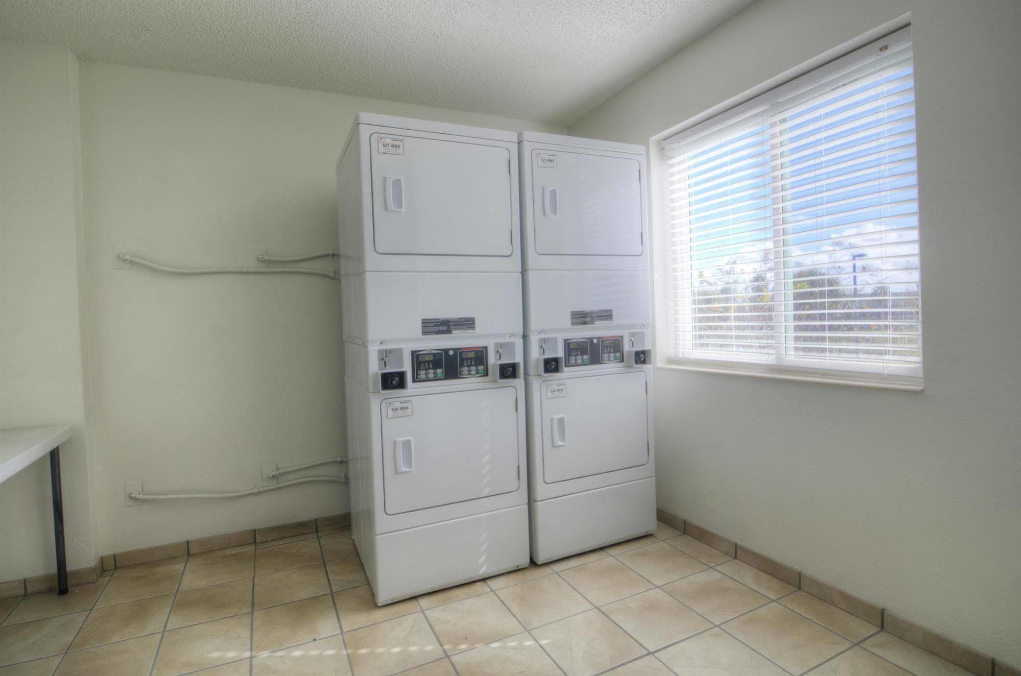 Hotel 6-orlando, Fl - International Dr Orlando